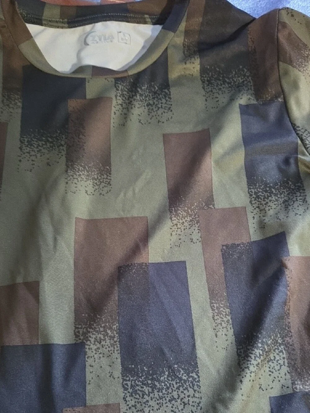 2ZYIA Active Youth Tee in Grey/black and Camouflage
